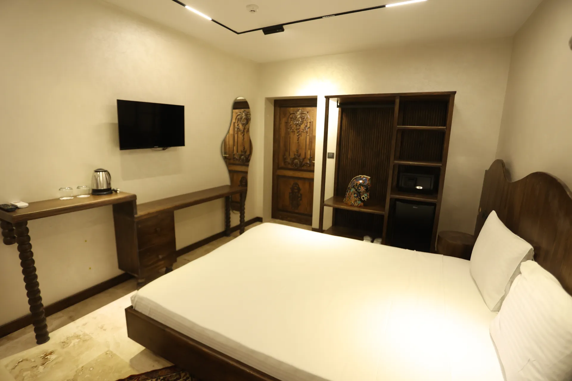 Deluxe_Room_with_Jacuzzi 207_HYR_4792