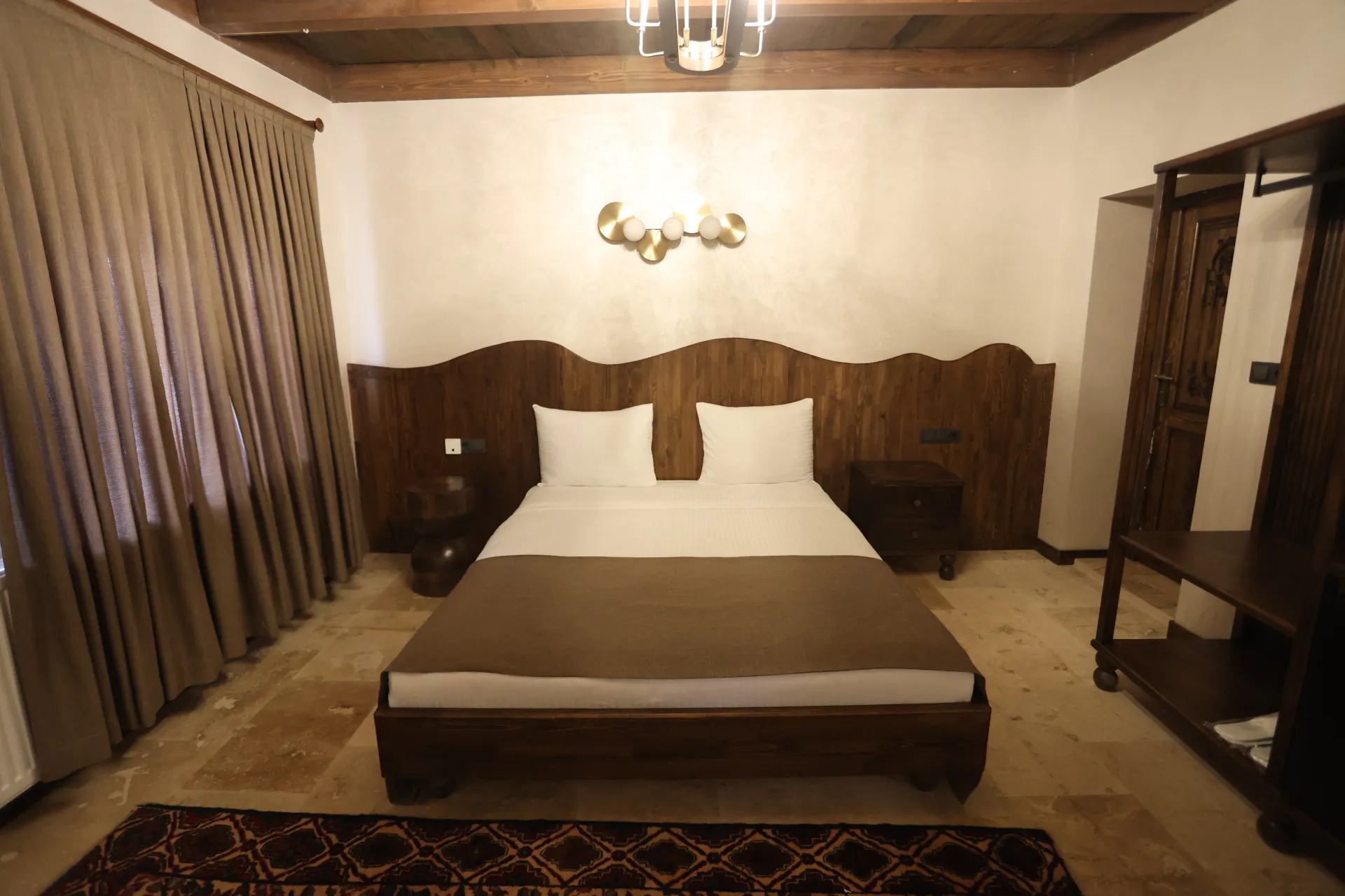 Deluxe_Room_with_Jacuzzi 209_HYR_4908